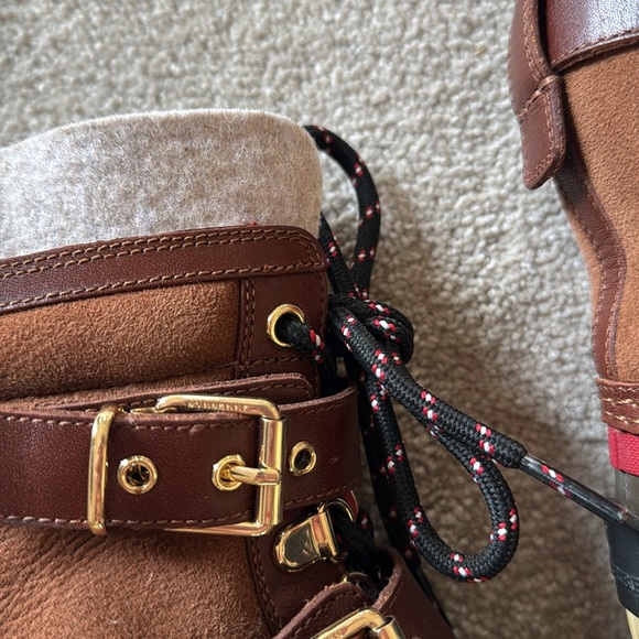 Burberry Windmere Winter Rain Boots / Size 40 - Picture 3 of 13